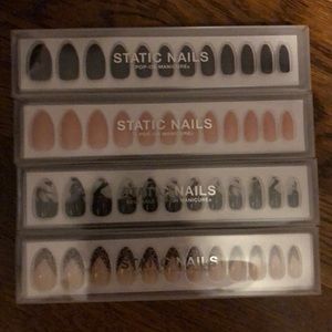 Static nails bundle